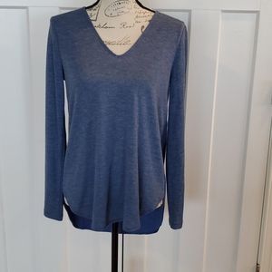 ♦️Ann Taylor blue mixed media top♦️ 5 for $25